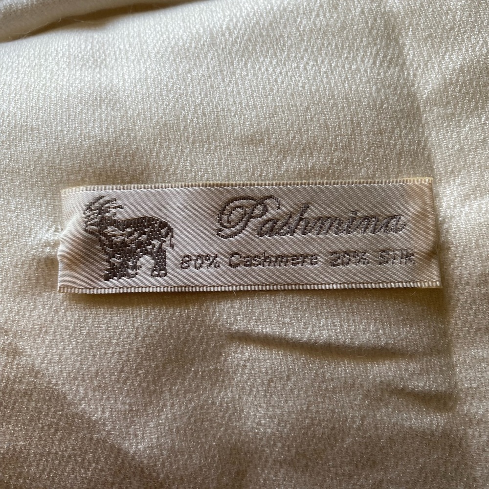 Pashmina scarf cream color